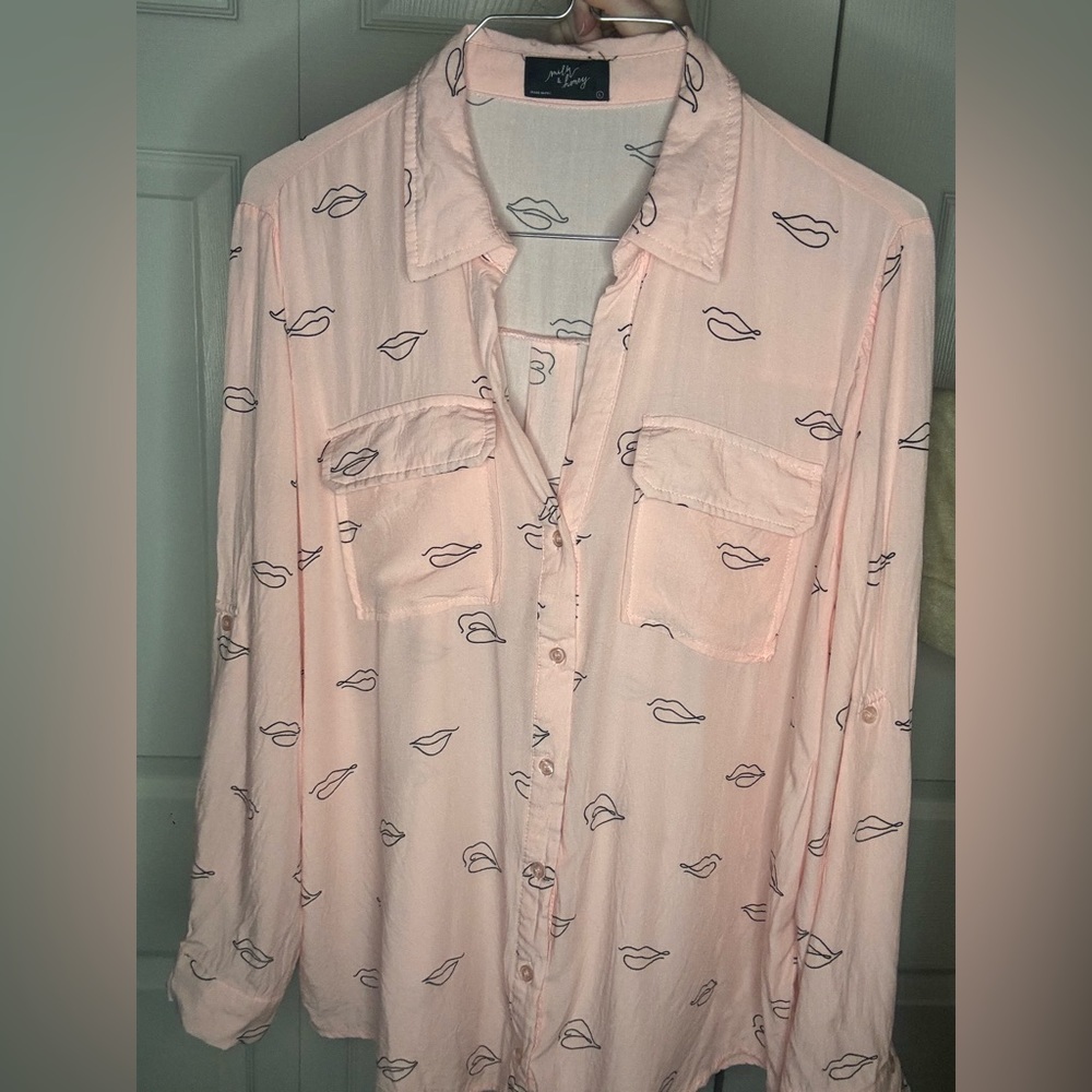 Milk & Honey Pink Blouse With Lips 💋